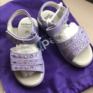 Pediped Lynn sandals